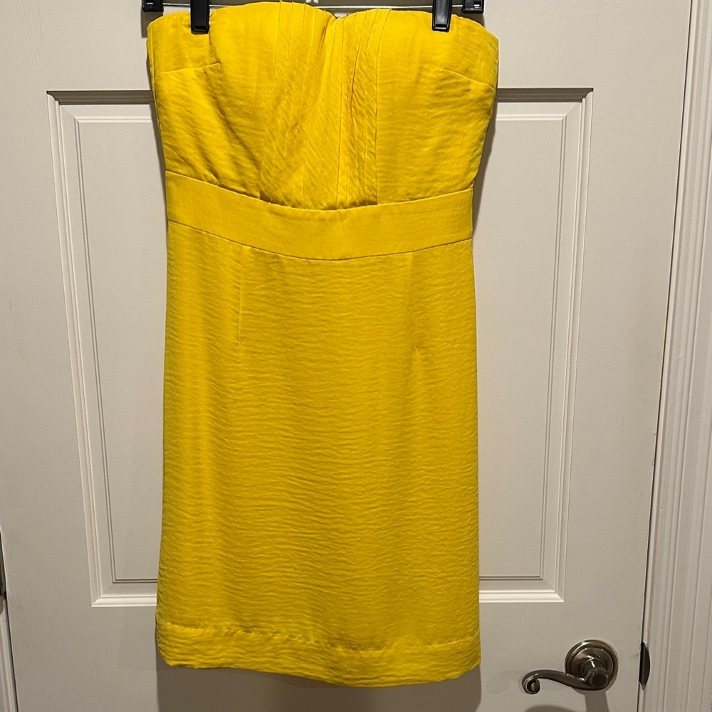 Elegant Strapless Yellow Dress